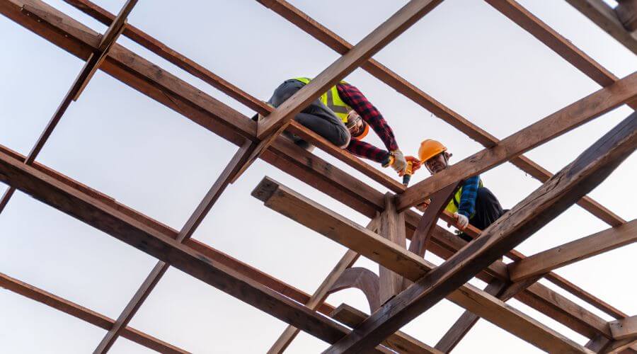 Professional gutter cleaning services in Austinburg, OH